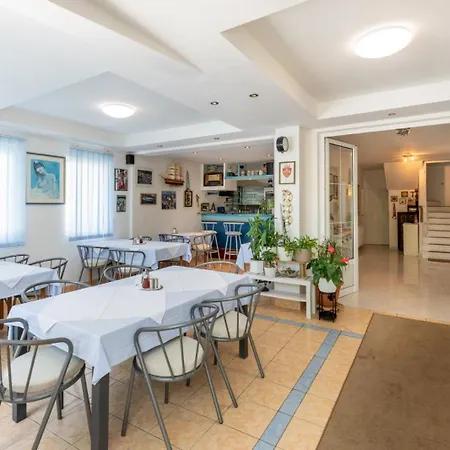 Guest house K&d Rab Town